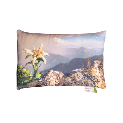 Tiroler Zirbenkissen mit Fotodruck: Berglandschaft mit Edelweiß, 30x20cm