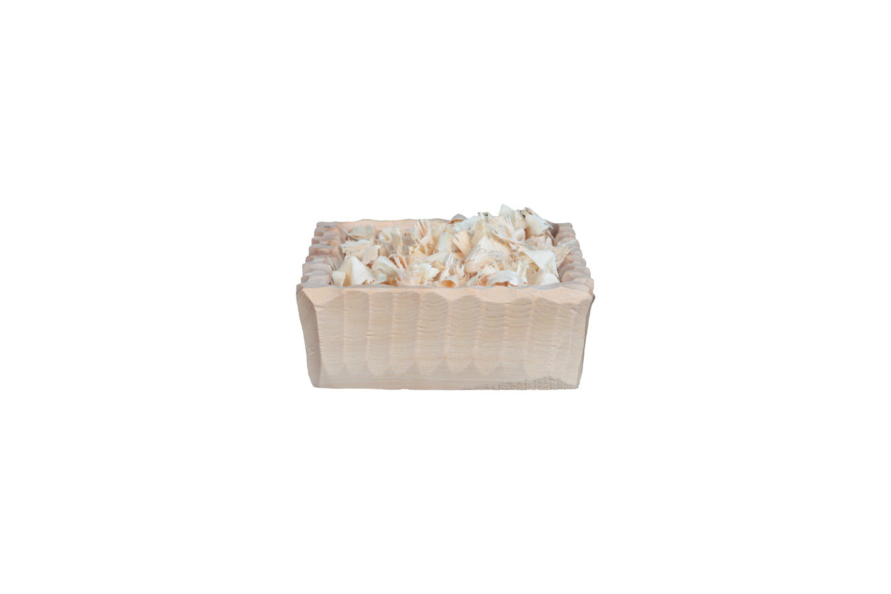 Schale aus Zirbenholz mit Zirbenholzspänen